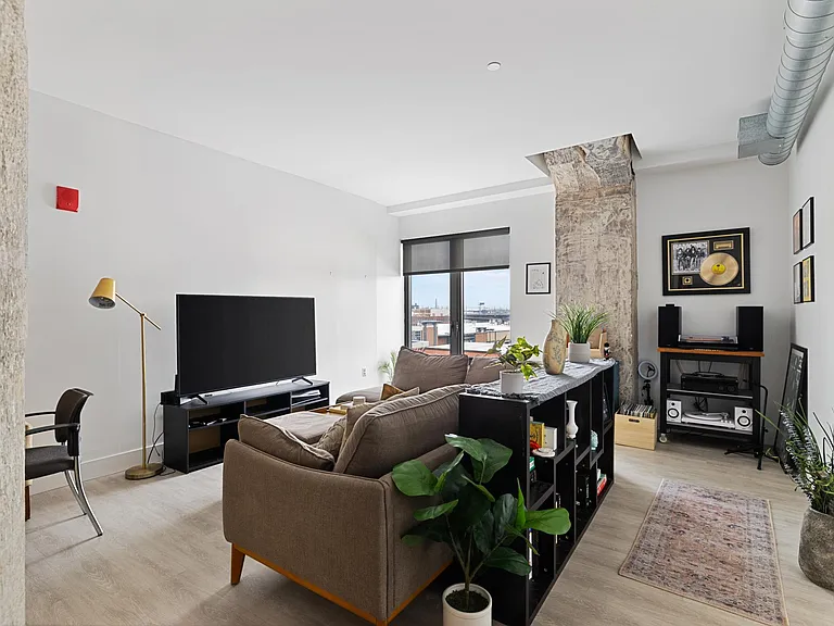 9 Medford St #512 — Photo 1