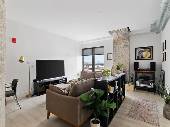 9 Medford St, Somerville, MA