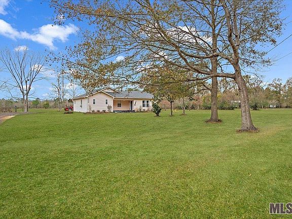 2nd image of 55425 Hano Rd