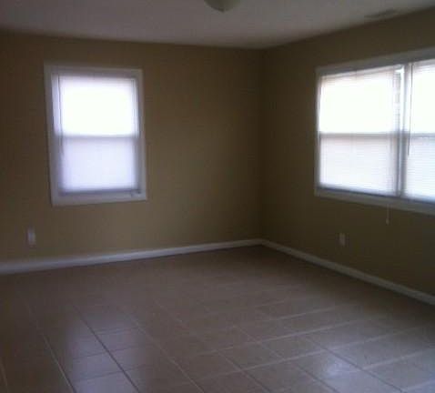 4th image of 2742 S 51st St