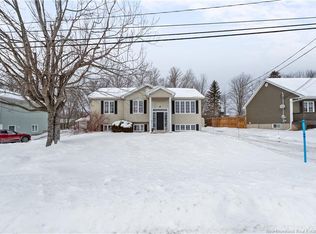 96 Pelagie St, Dieppe, NB E1A 7R7