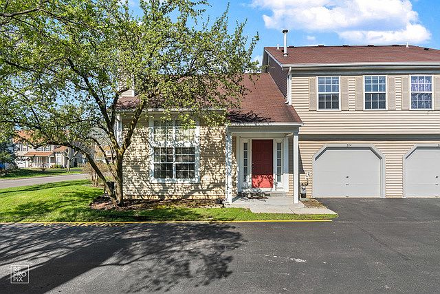 1st image of 214 Acorn Dr
