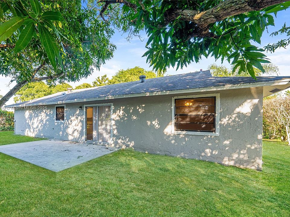 1st image of 586 Udell Ln #586