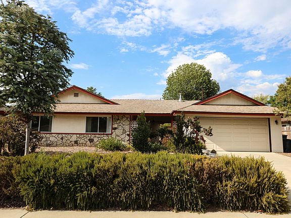 2nd image of 555 Aurora Dr