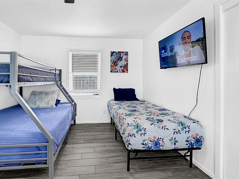 8010 Ocean Dr — Photo 20