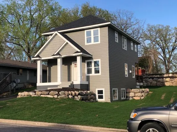 237 Jackson Ave N, Hopkins, MN 55343