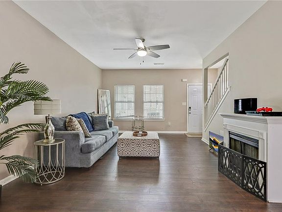 5th image of 3616 Ginnis Rd SW Unit 1