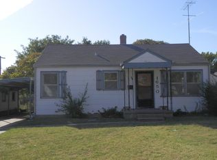 1650 N Maple St, Russell, KS 67665