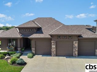 17668 Burdette St, Omaha, NE 68116