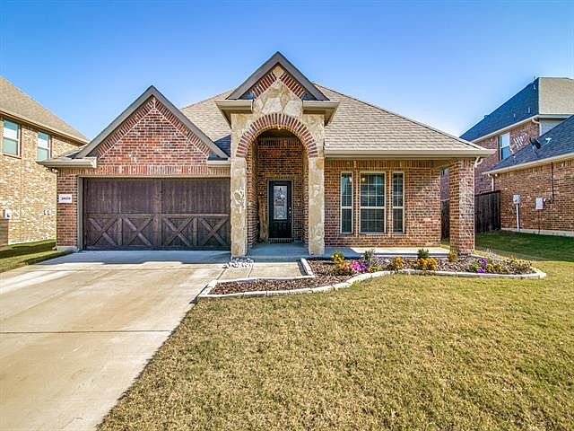 1st image of 2629 Sabine Cir