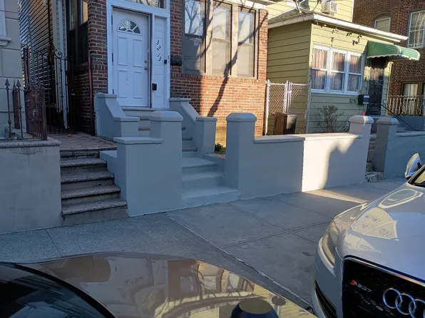 (undisclosed Address), East Elmhurst, NY 11369