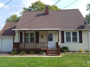 126 Holland Ct, Creve Coeur, IL