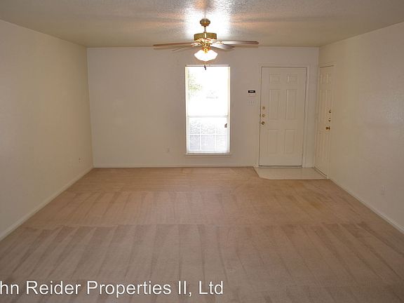 5th image of 2300 Wildewood Dr Unit A