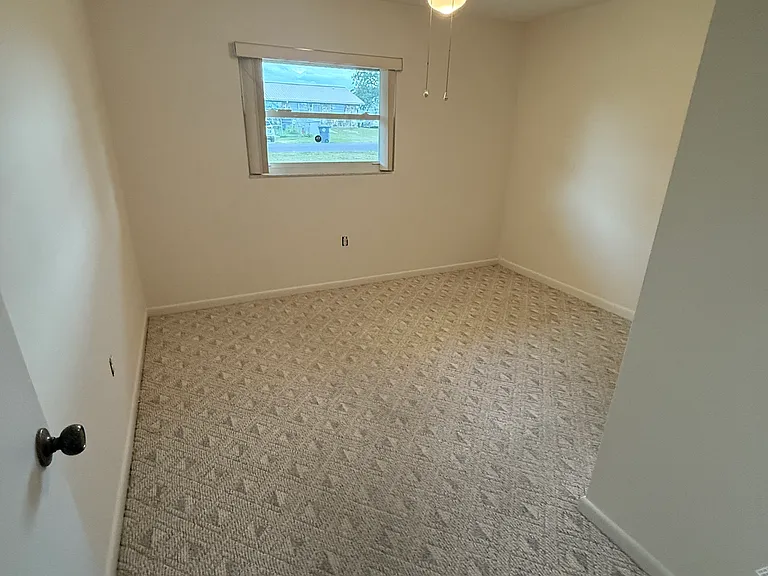 18 W Orange St — Photo 2