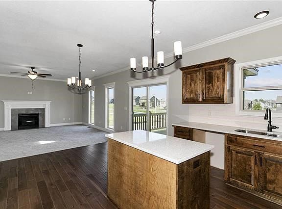 5th image of 10934 N Crystal Ave