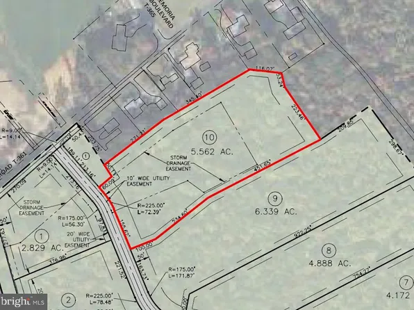 10 Conveyor Dr, Newmanstown, PA 17073