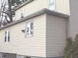 24 Park St, Hanover Township, PA 18706