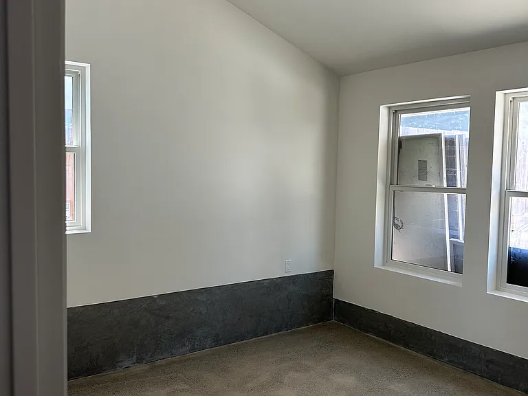 2231A Buena Vista Ave — Photo 4