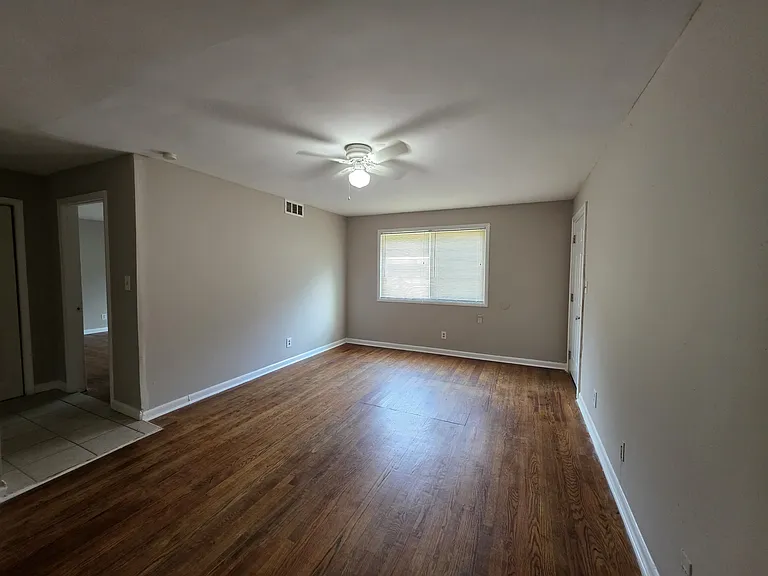 1610 Line St #3 — Photo 14