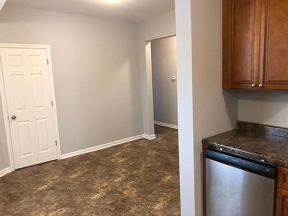5th image of 7923 Harwood Ave