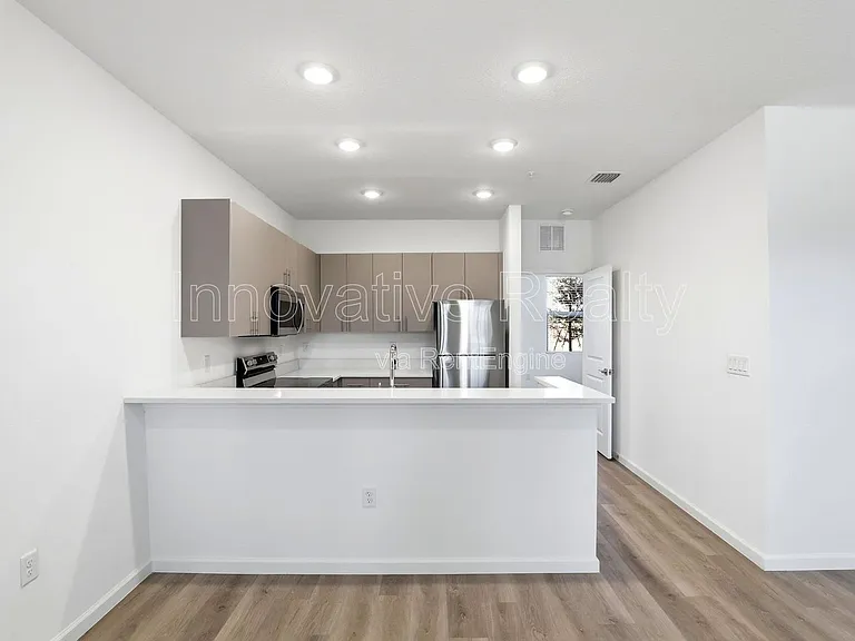 Venture Apartments — Photo 43