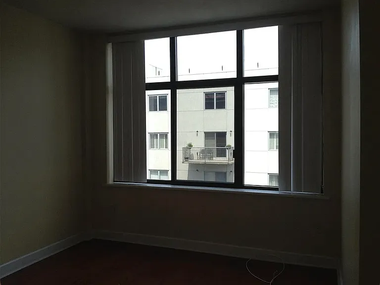 610 Newark St #5H — Photo 3