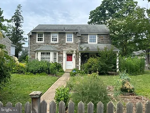 471 Athens Ave Photo 1