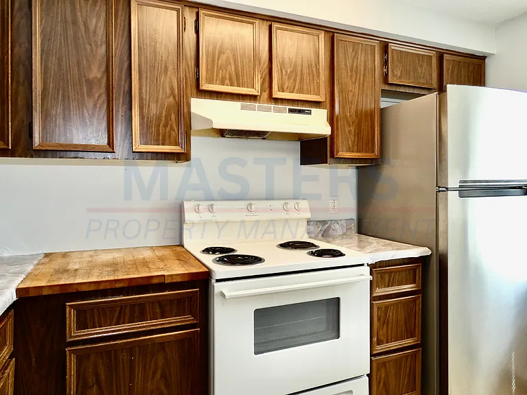 5929 Black Oak Dr #C — Photo 14