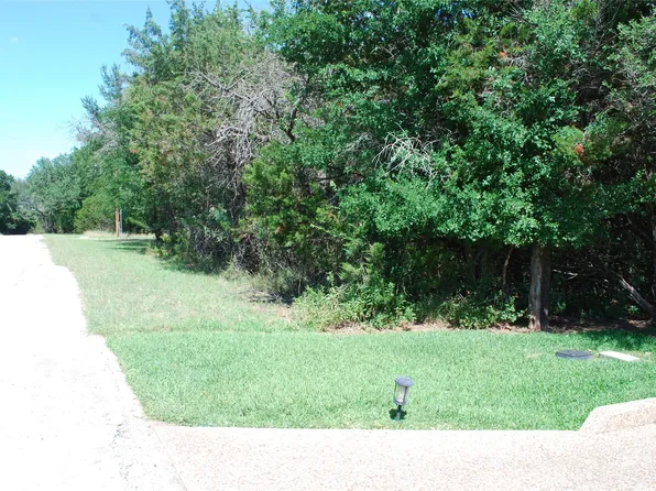 35033 Oak Wood Dr, Whitney, TX 76692