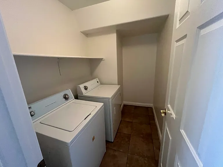 L:aundry Room - Downstairs