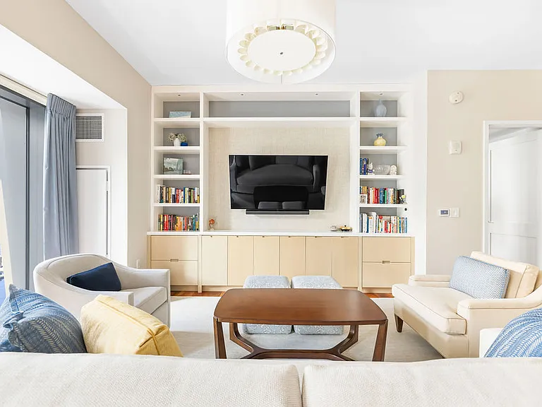 300 Pier 4 Blvd #7A — Photo 5