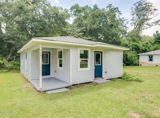 620 Critz St N, Wiggins, MS 39577
