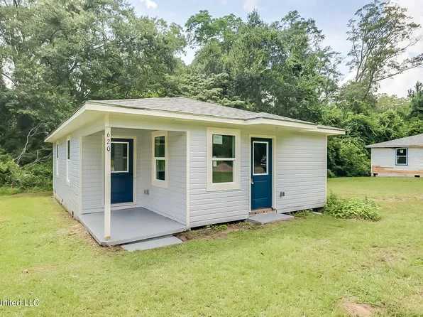 620 Critz St N, Wiggins, MS 39577