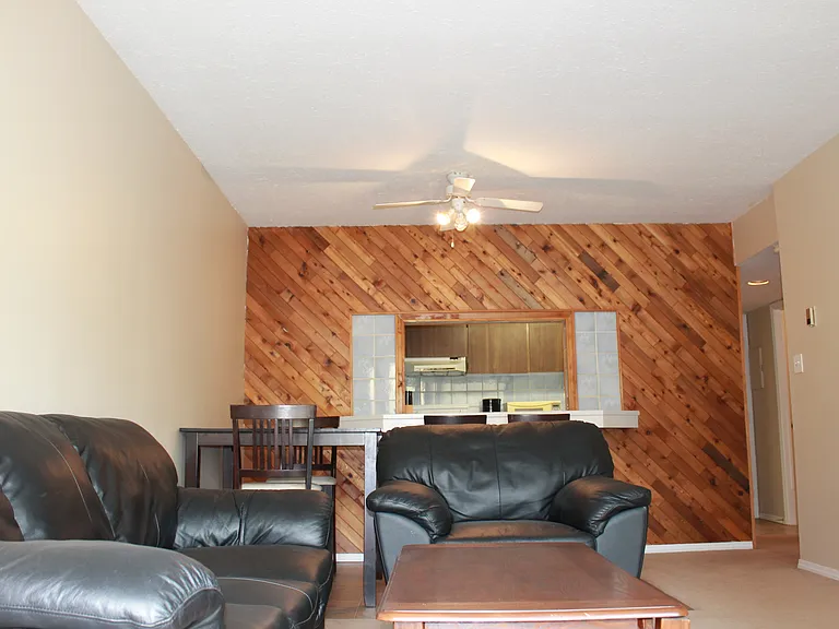 603 100a Ave — Photo 5