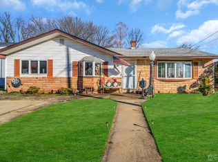 35 Cambridge Rd, Edison, NJ 08817