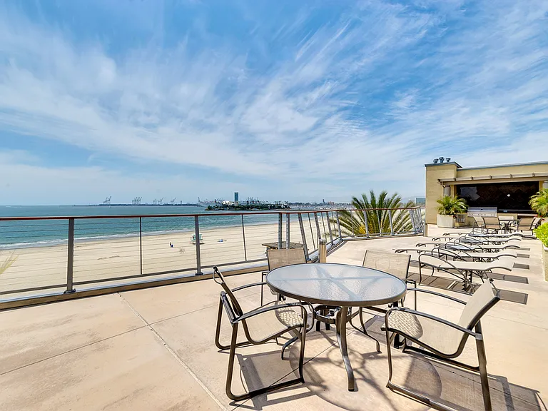 1400 E Ocean Blvd #2304 — Photo 25