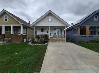 947 Elsmere Ave, Windsor, ON N9A 2A8
