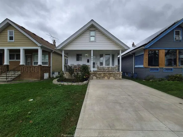 947 Elsmere Ave, Windsor, ON N9A 2A8