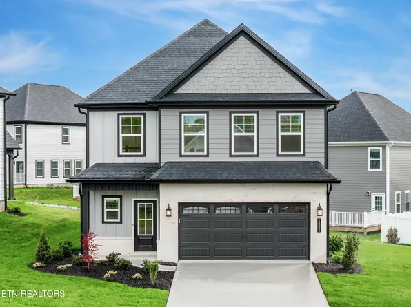 1821 Melton Meadows Dr, Maryville, TN 37803