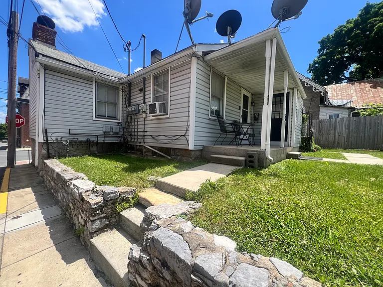 32 N East St #1 — Photo 14