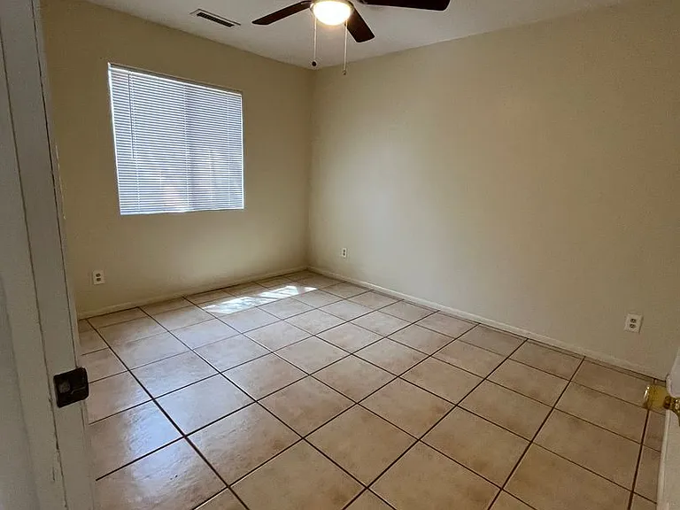 6068 N Peak Cir — Photo 13