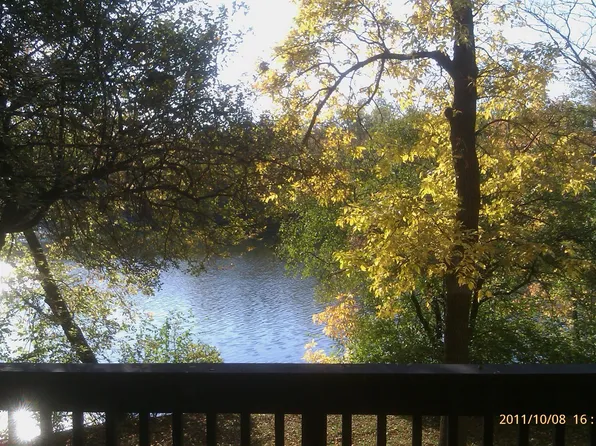 5504 E Lake Dr, Lisle, IL