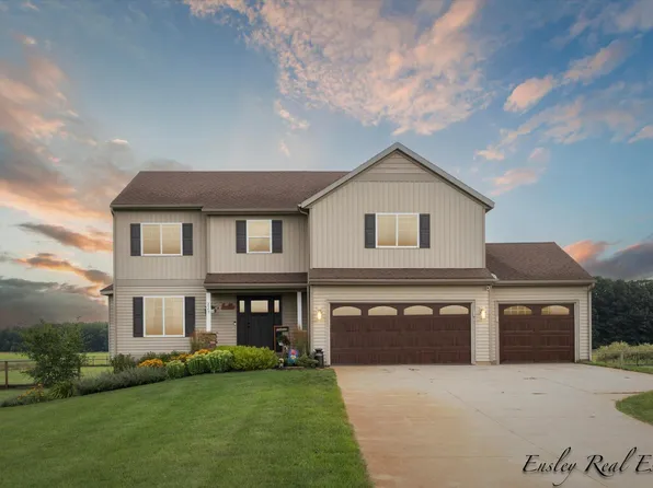 223 Nine Mile Rd NW, Comstock Park, MI 49321