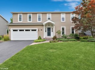 1820 N Wilson Pl, Arlington Heights, IL 60004