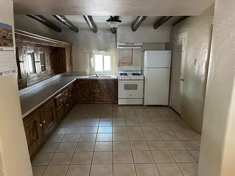 Entry way to Kitchen