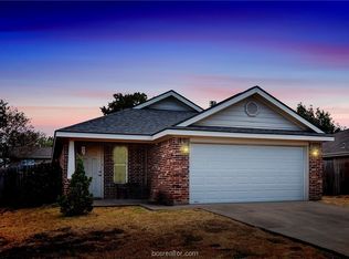 1002 Copperas Bnd, Caldwell, TX 77836