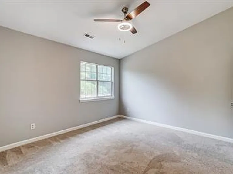 3821 Mosscroft Ln — Photo 15