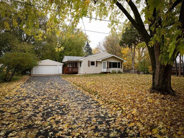 4950 Dakota St SE, Prior Lake, MN 55372