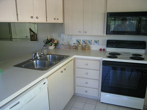 3rd image of 2842 SW Lakemont Pl #2842