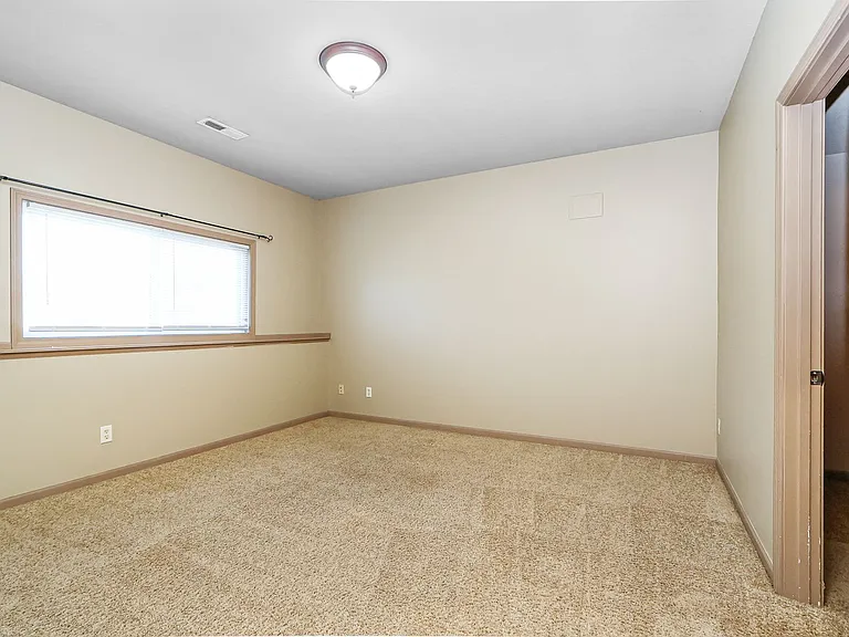 2505 Sawmill Rd — Photo 29